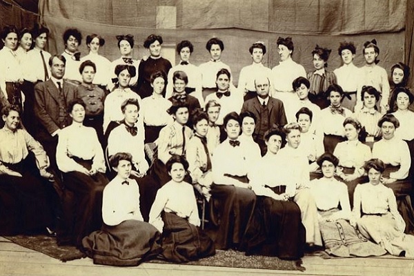 the graduating class of 1906